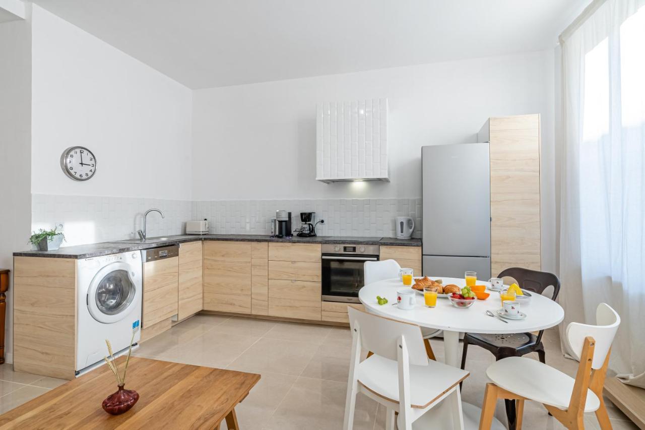 Le Borely: Appartement Climatise Avec 2 Chambres, A 800M De La Plage Marseille Eksteriør bilde